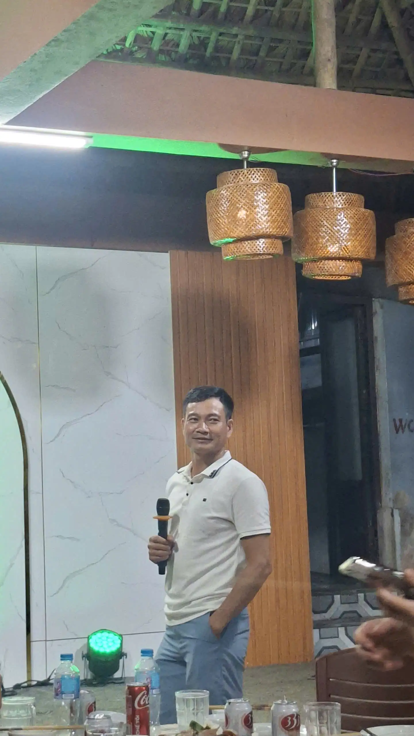 Về chúng tôi