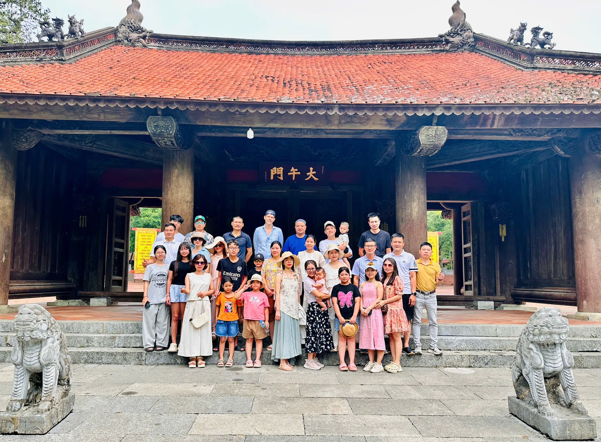 Về chúng tôi